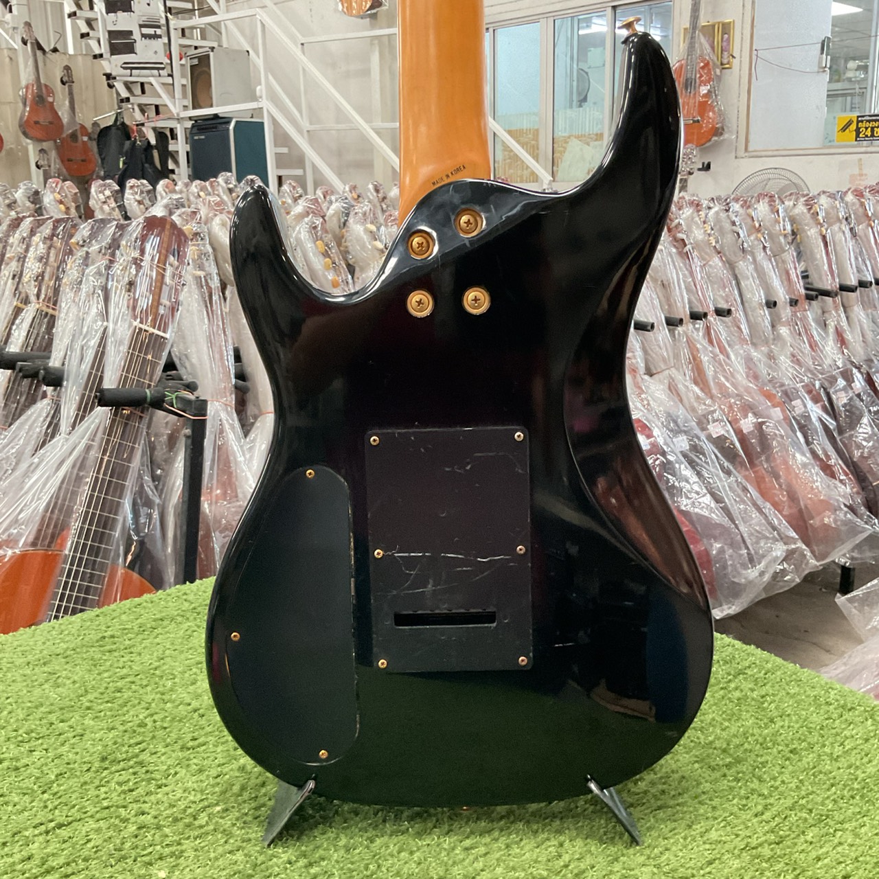 กีต้าร์ไฟฟ้า Aria Pro II : MAGNA