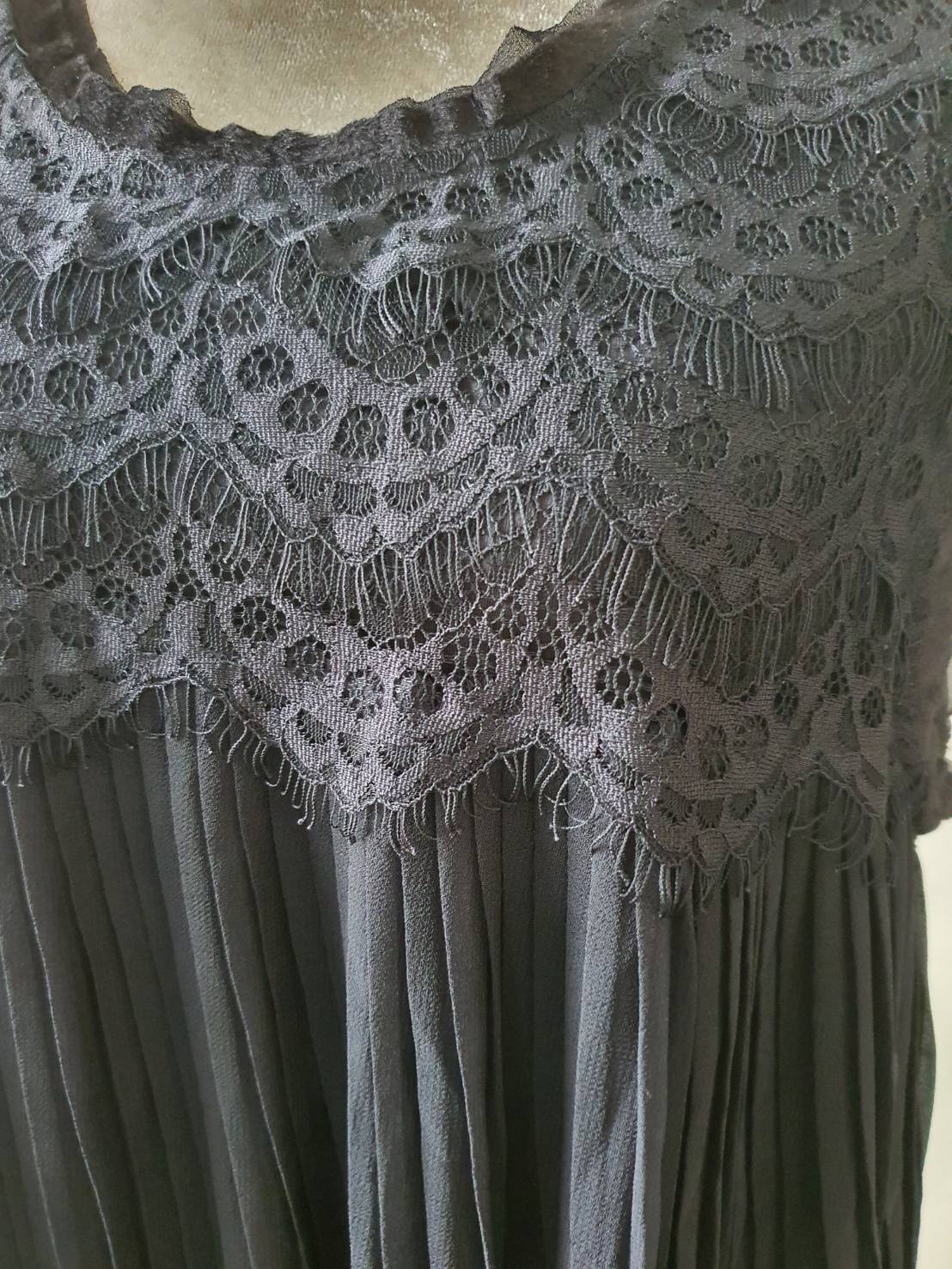 FF06462 เสื้อผ้ามือสอง สีดำ ชีฟอง ann taylor loft อก 42 นิ้ว
