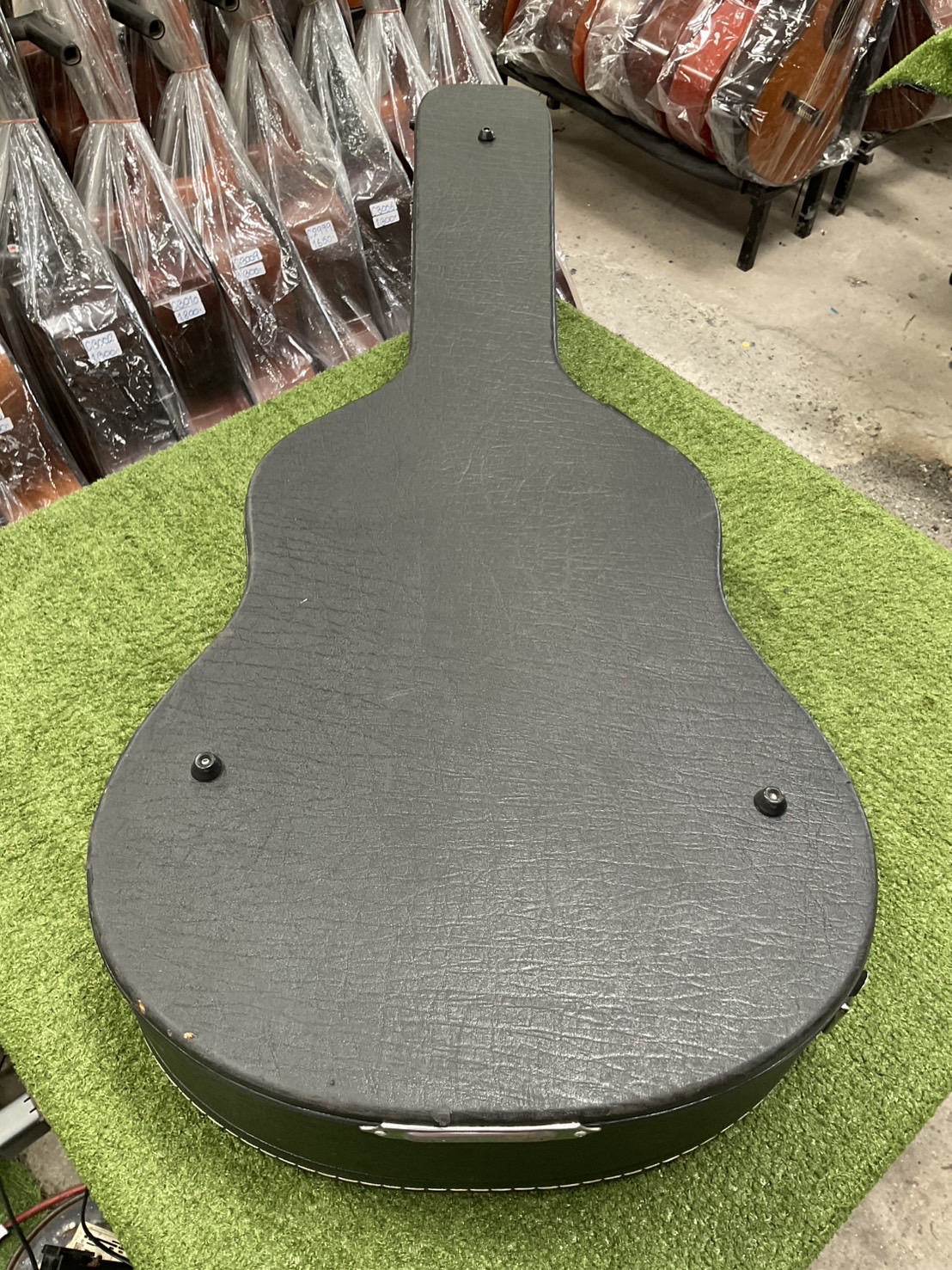 กล่องเคสกีต้าร์โปร่ง