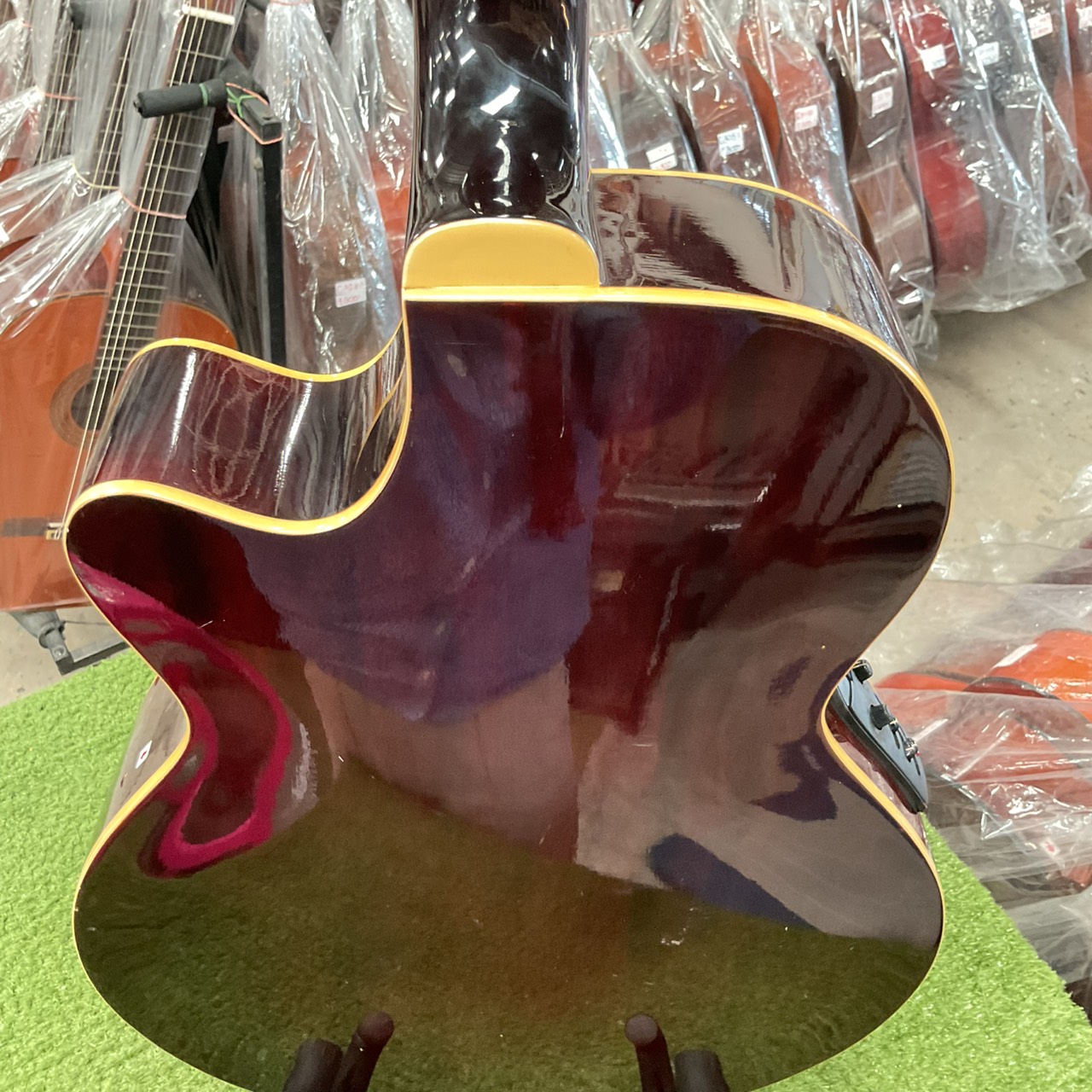 กีต้าร์โปร่งไฟฟ้า K-Garage : EA-500BRB