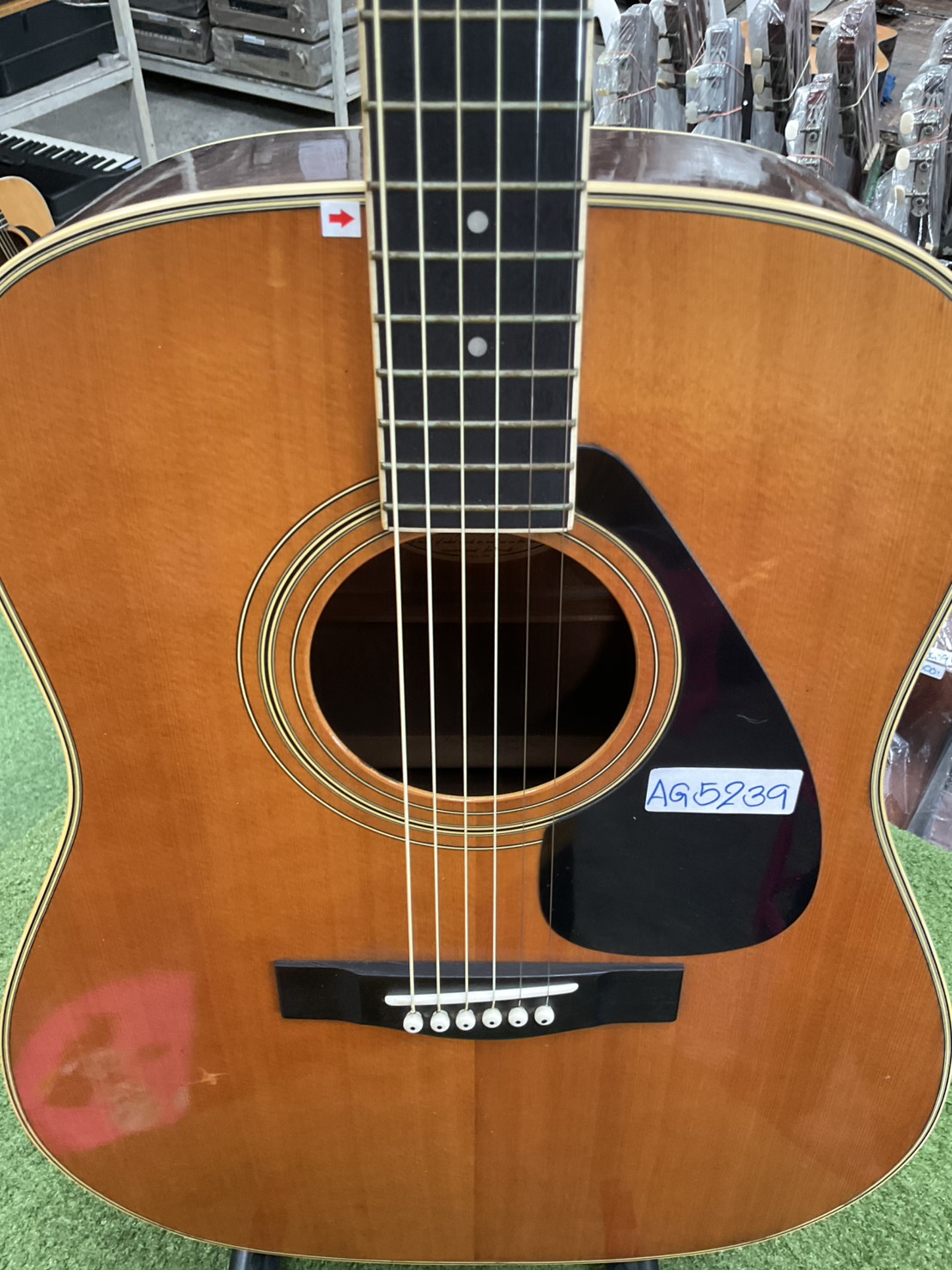 กีต้าร์โปร่ง YAMAHA : FG-200D