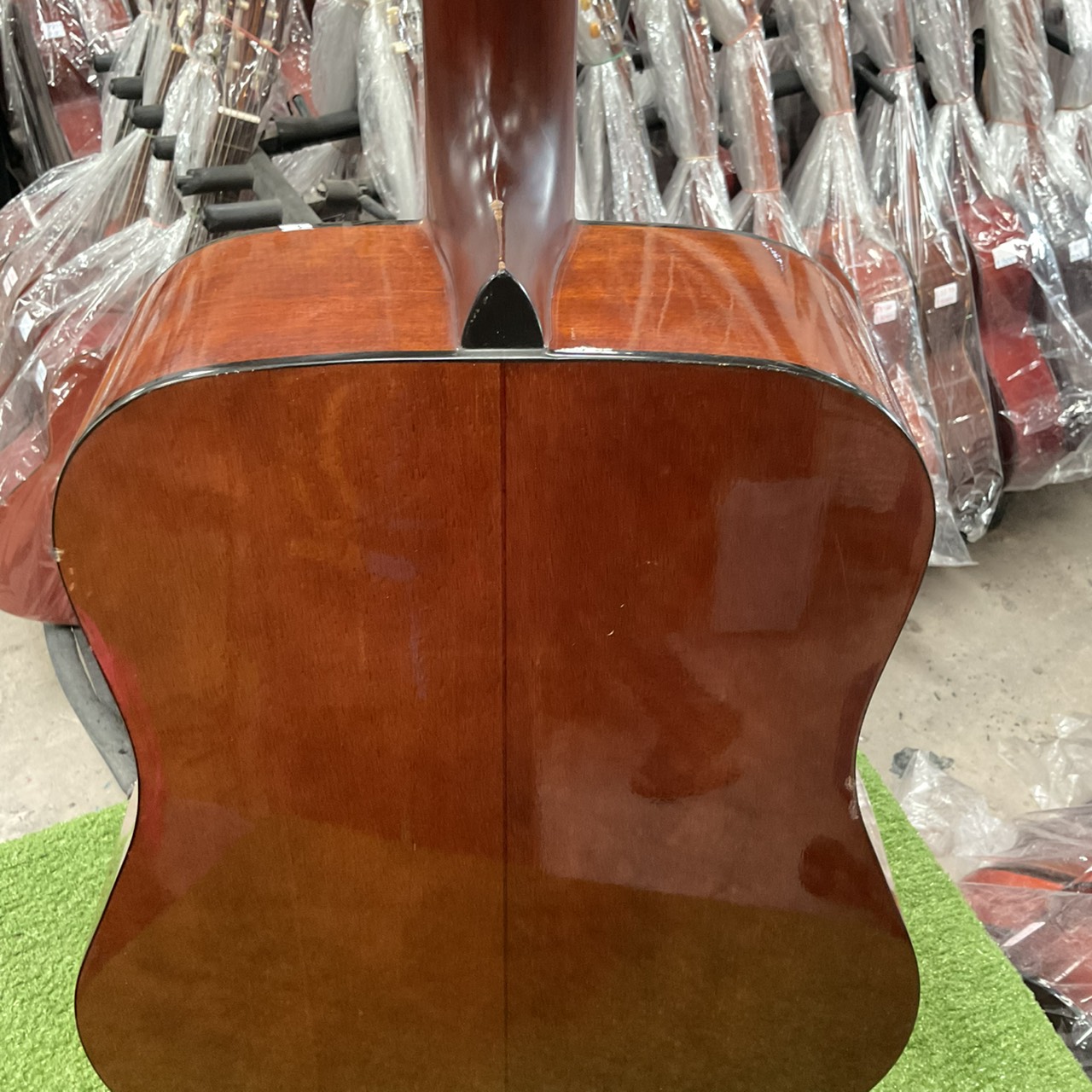 กีต้าร์โปร่ง Morris : MD-503