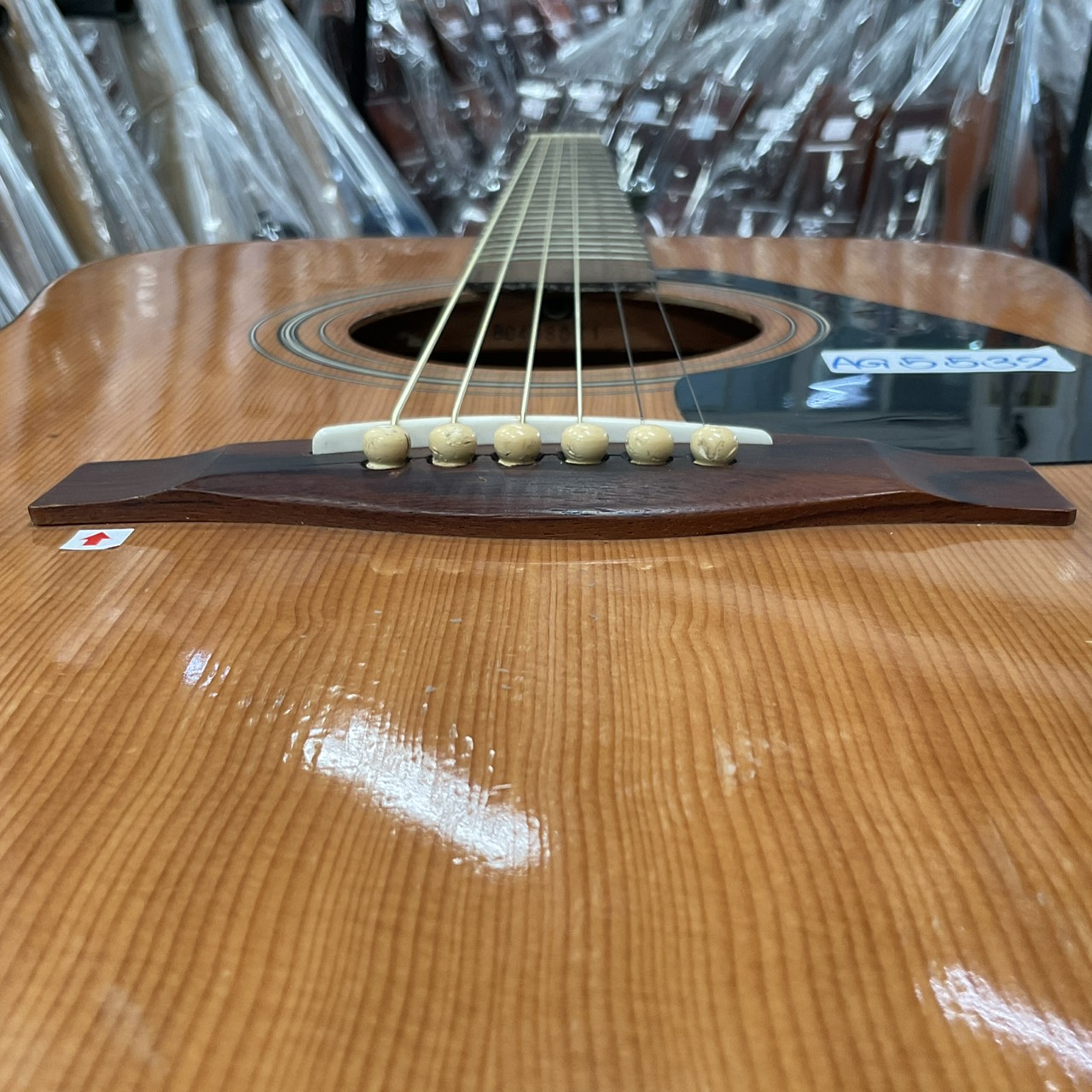 กีต้าร์โปร่ง YAMAHA : F-330J