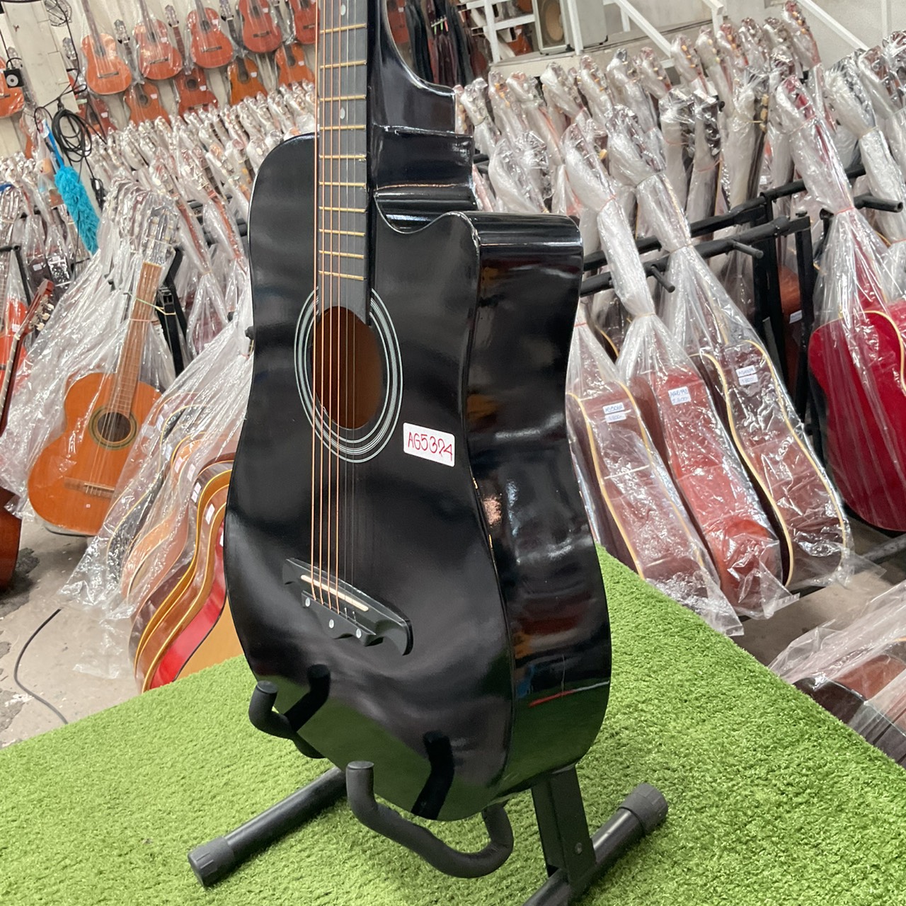 กีต้าร์โปร่ง Chelldee