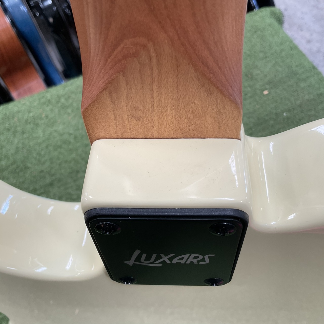 กีต้าร์ไฟฟ้า LUXARS(Gion) : S-G17PRO