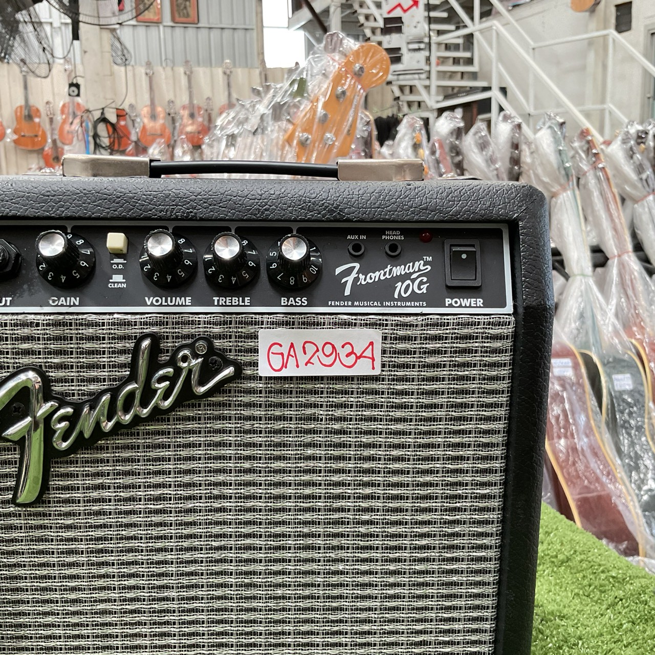 แอมป์กีต้าร์ FENDER : FRONTMAN 10G
