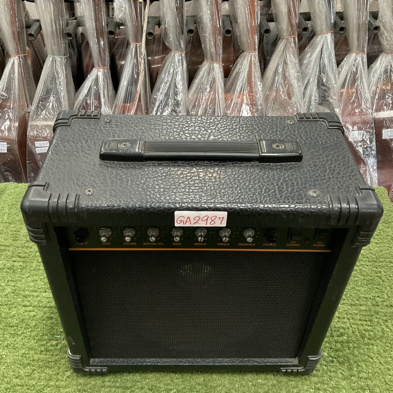 แอมป์กีต้าร์ Roland : DAC-15