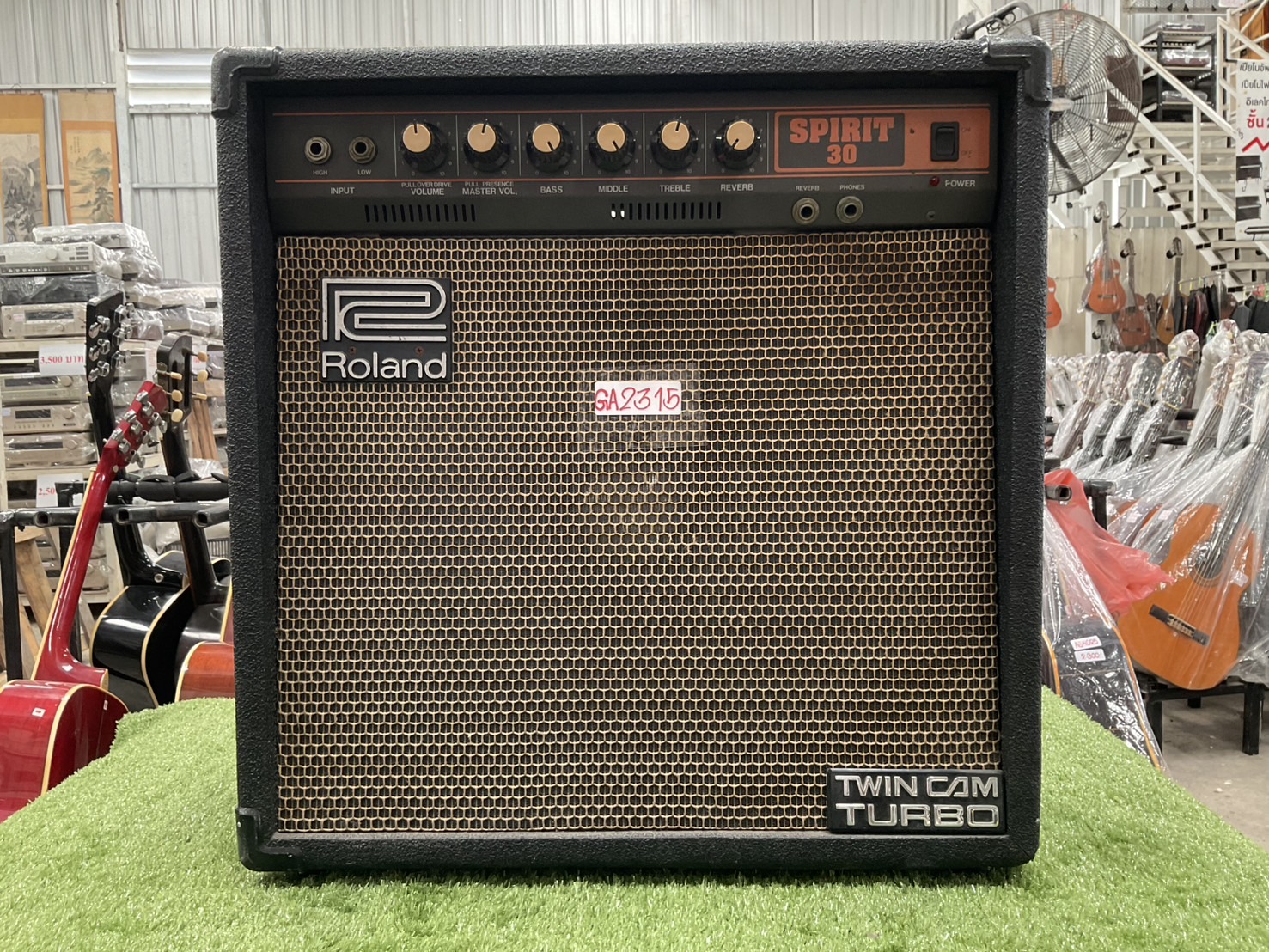 แอมป์กีต้าร์ Roland : SPIPIT-30