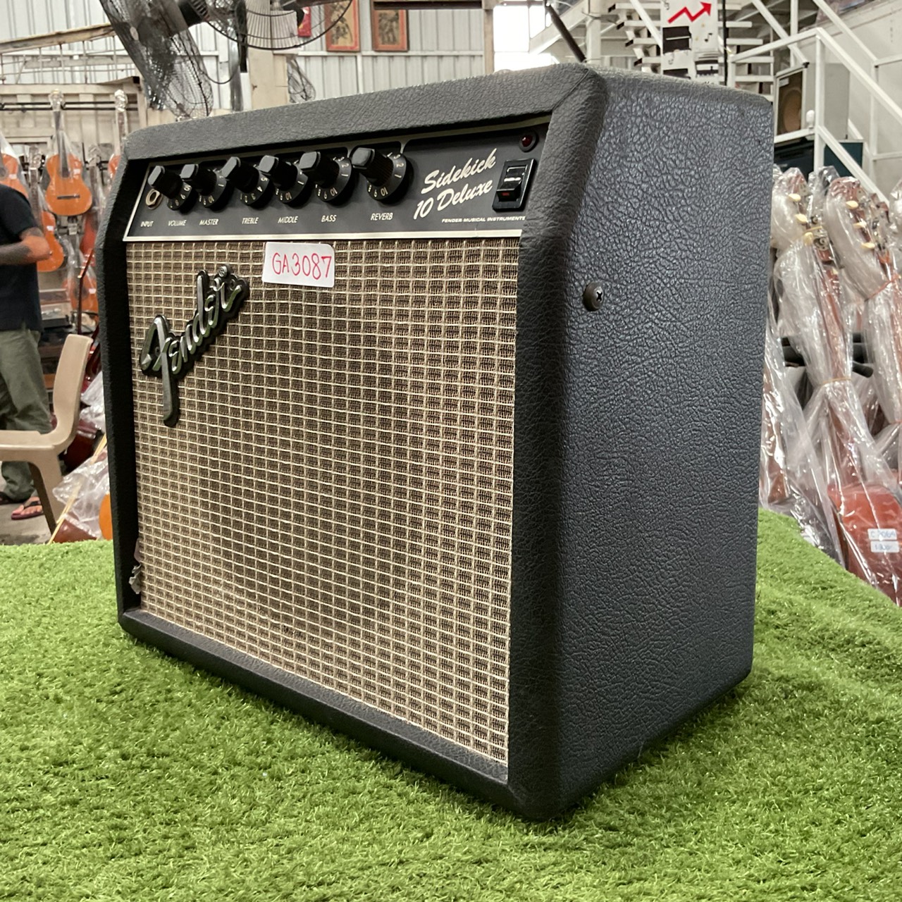 แอมป์กีต้าร์ Fender : SIDEKICK 10