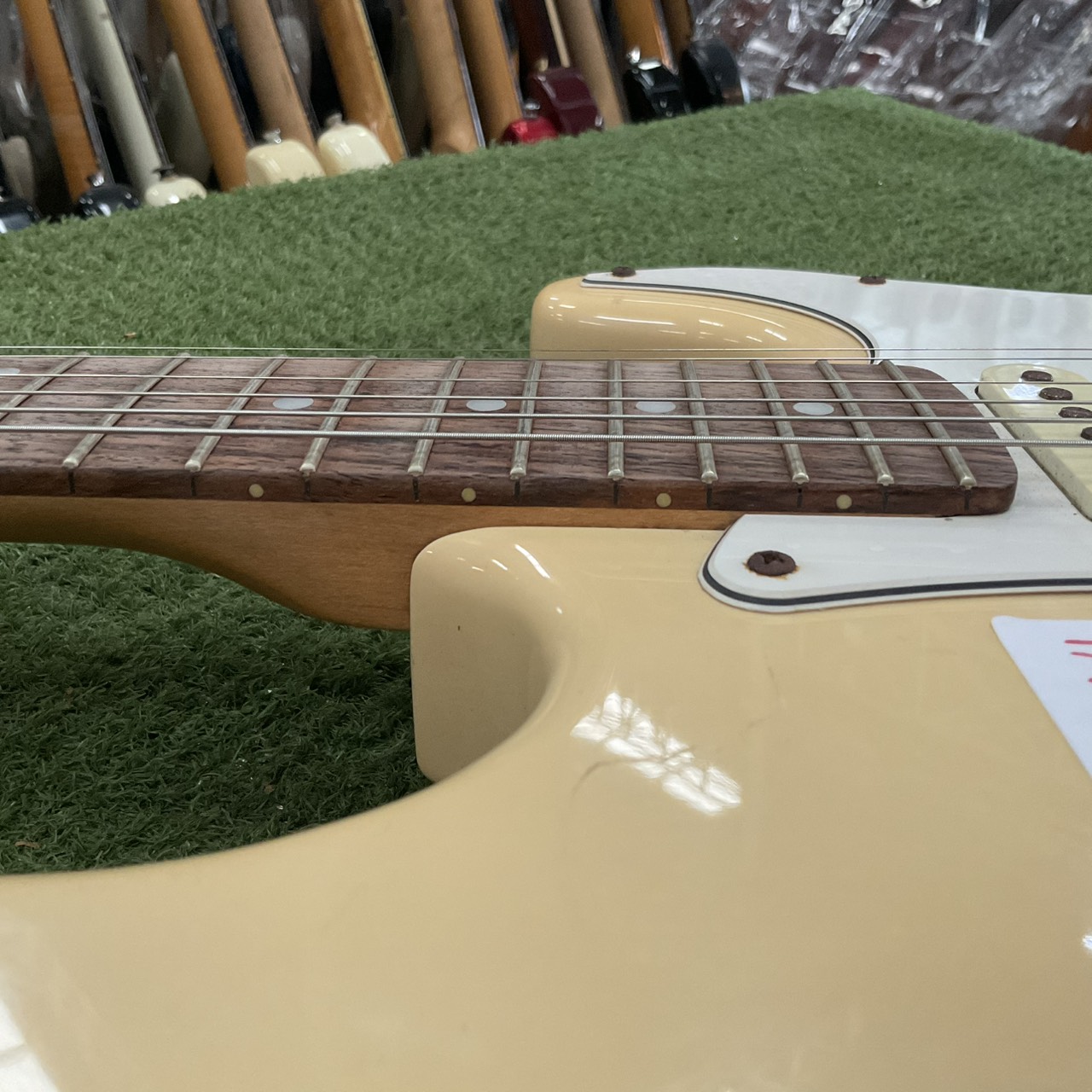 กีต้าร์ไฟฟ้า SELDER