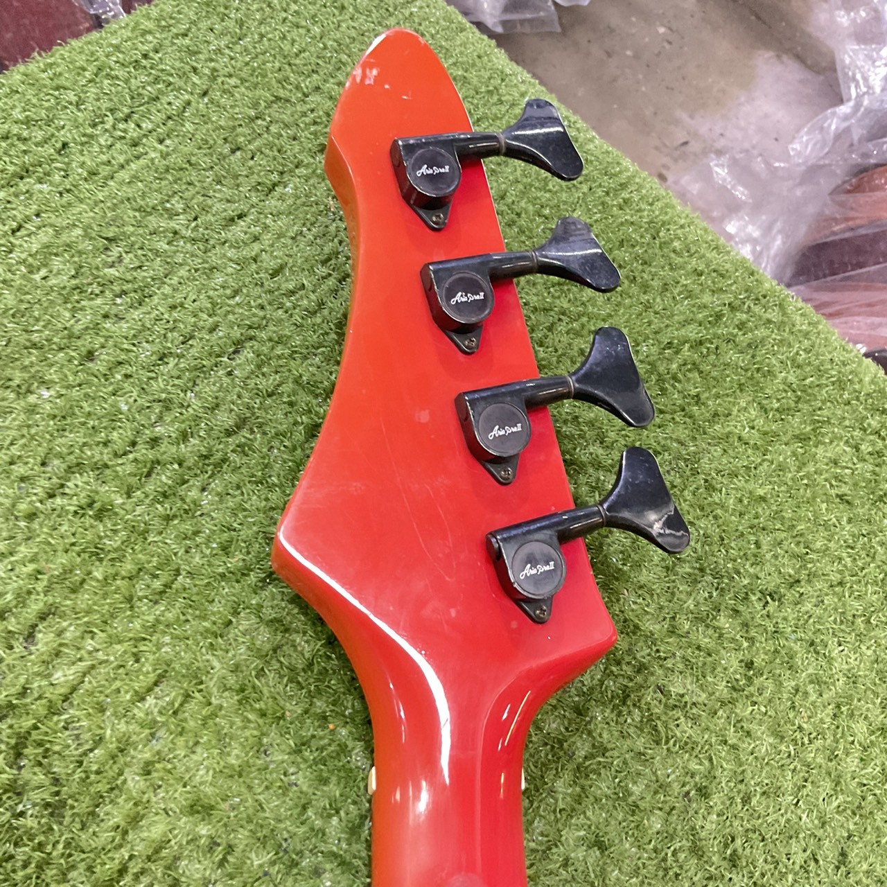 กีต้าร์เบส Aria Pro II : VANGUARD