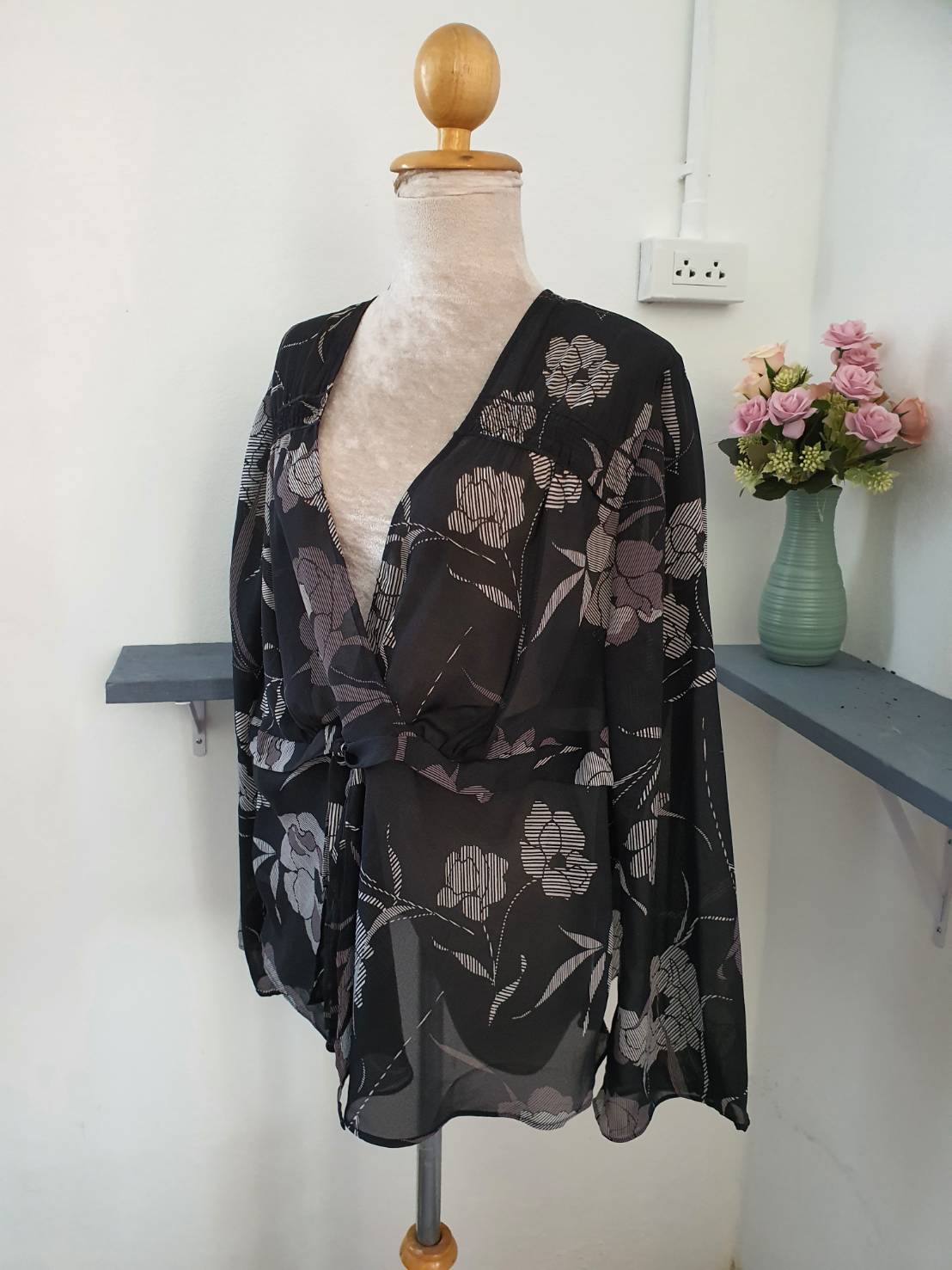 หมดคะ FF05163 เสื้อผ้ามือสอง ชีฟอง สีดำลาย แบรนด์ Lane bryant อก 44 นิ้ว