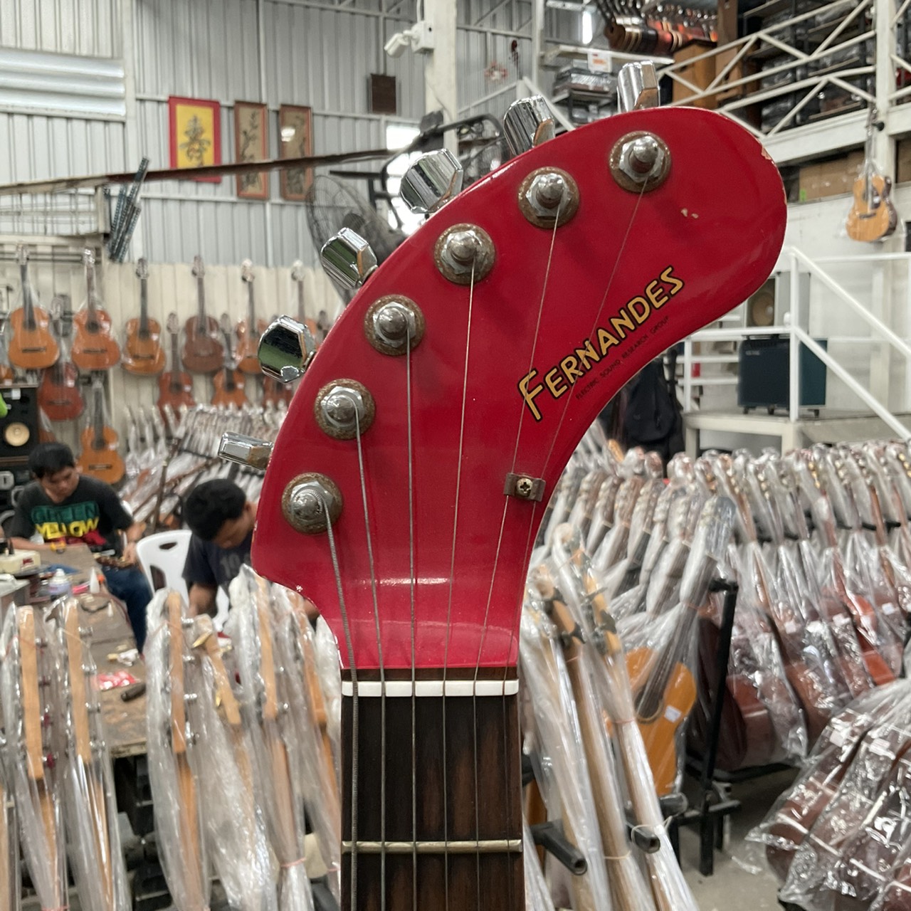 กีต้าร์ไฟฟ้า FERNANDES