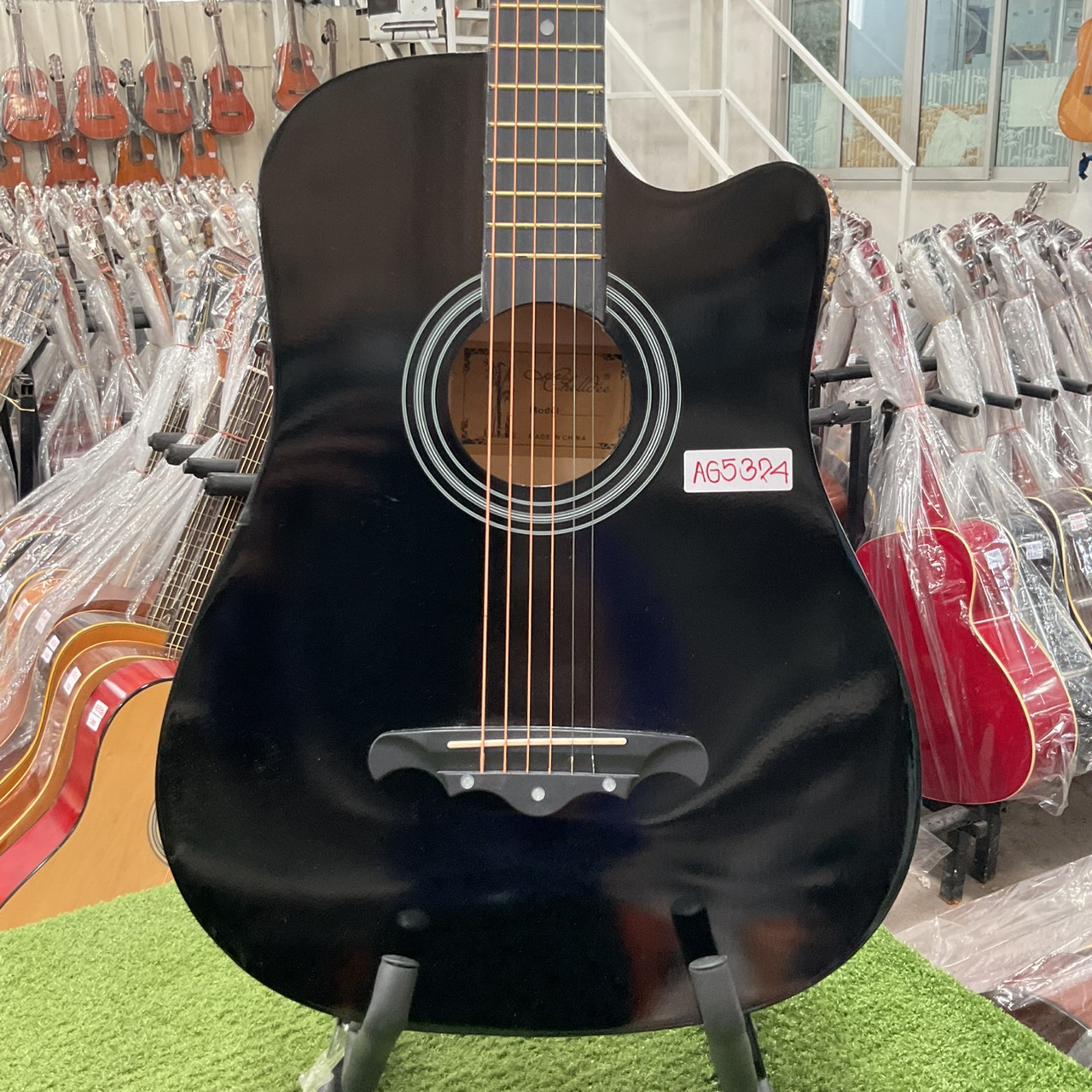 กีต้าร์โปร่ง Chelldee