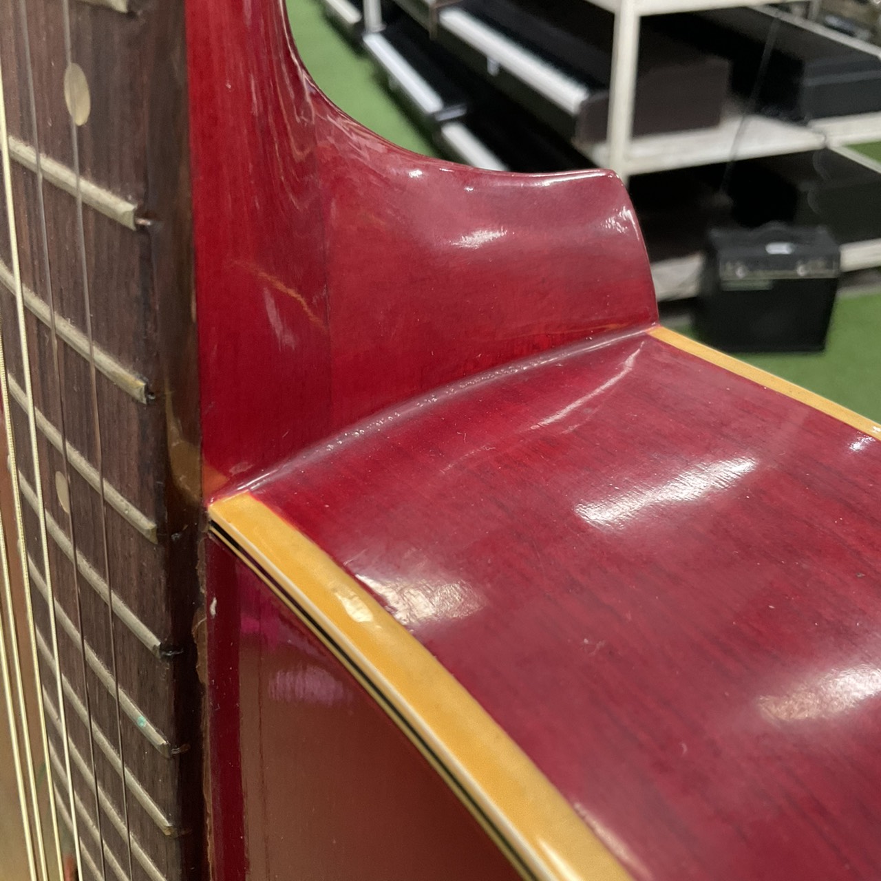 กีต้าร์โปร่ง Morales : MF150