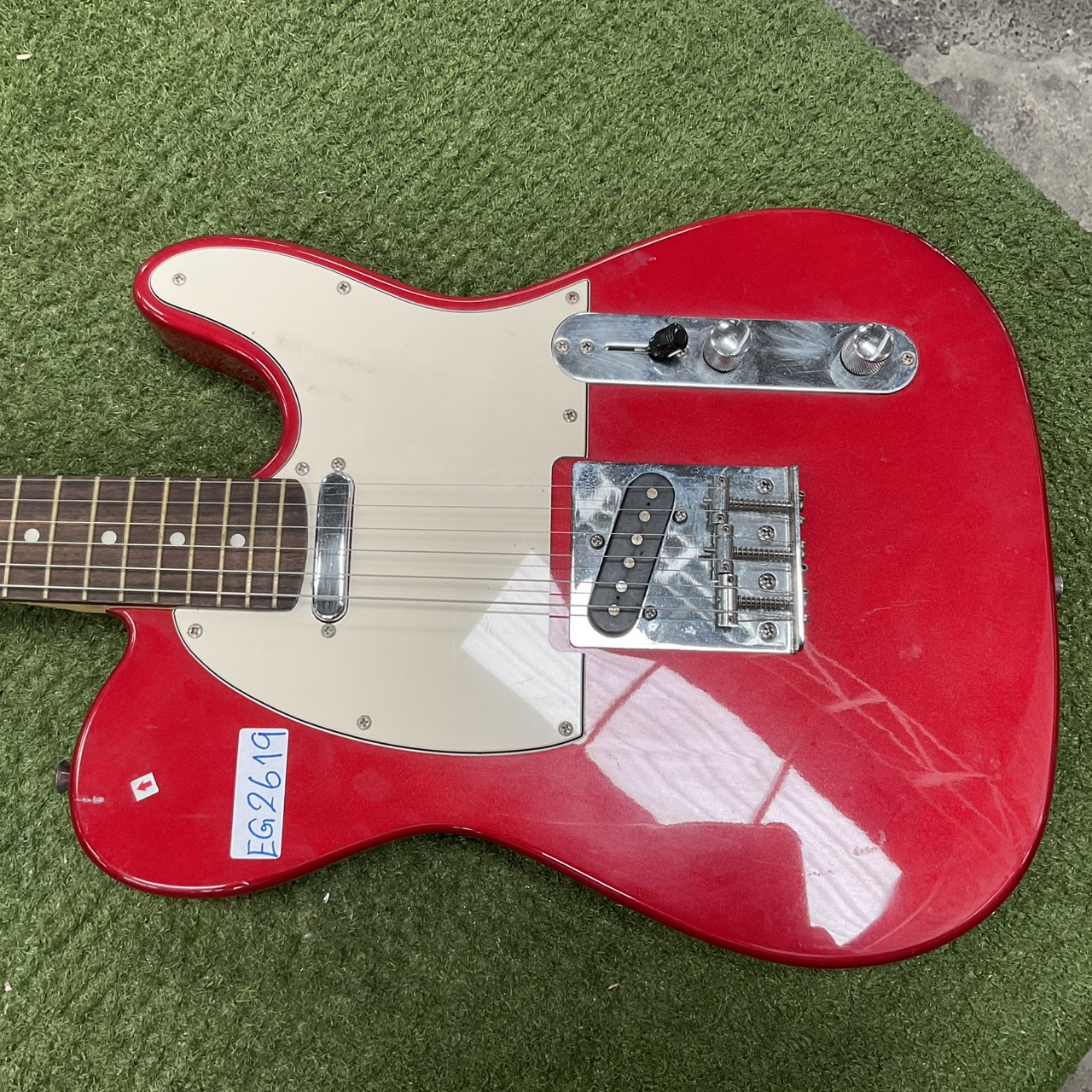 กีต้าร์ไฟฟ้า JUNQ