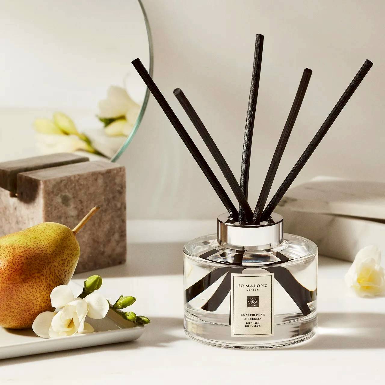 JO MALONE LONDON English Pear & Freesia Diffuser 165 ml