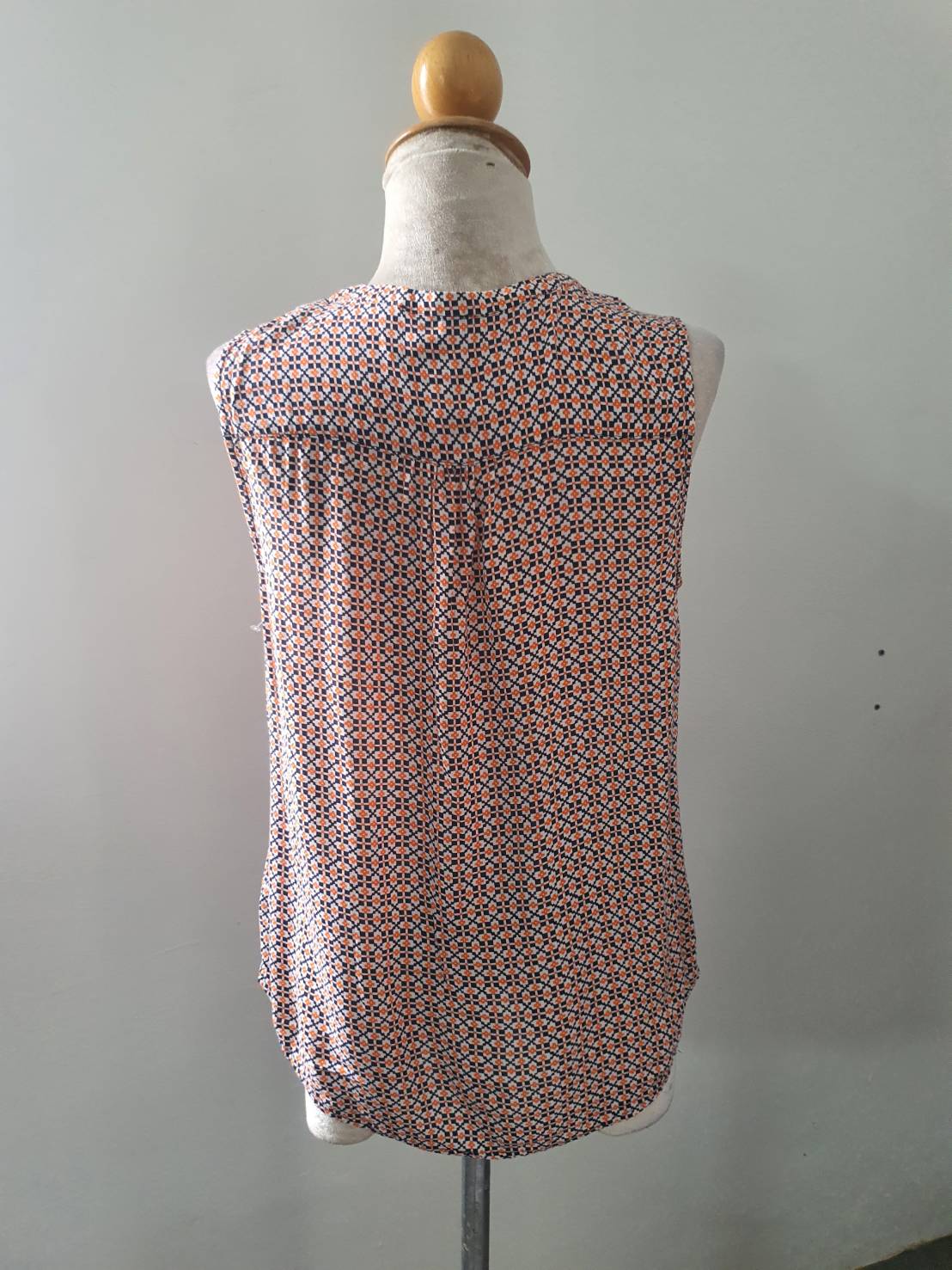 FF06103 เสื้อแฟชั่น มือสอง ลายดดอกส้ม แบรนด์ Dalia Collection อก 36 นิ้ว