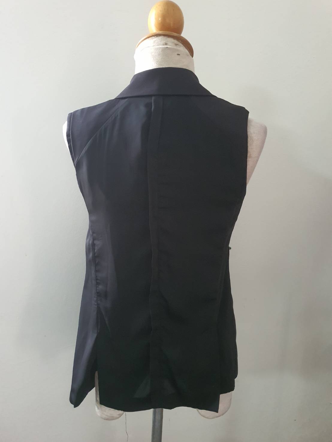FF06526 เสื้อกั๊กสีดำ มือสอง ZARA อก ุ34นิ้ว