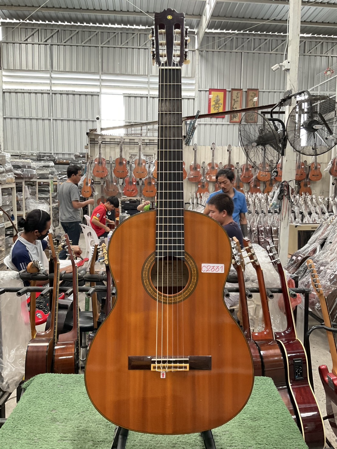 กีต้าร์คลาสสิค YAMAHA : C-180