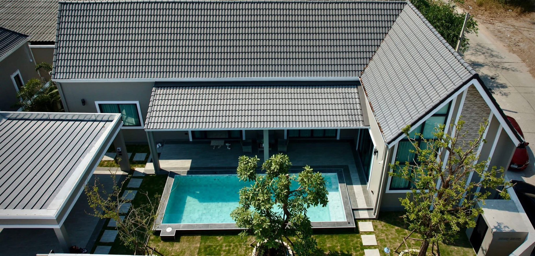 พรีเซลล์ พลูวิลล่าพัทยา บ้านมือ1 ซอยสยามคันทรีคลับ 3 ห้องนอน 4 ห้องน้ำ ตกแต่งพร้อมอยู่