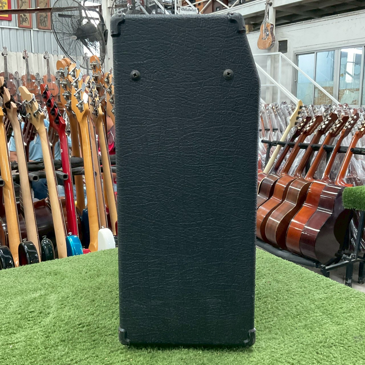 แอมป์กีต้าร์ Roland : GA-30