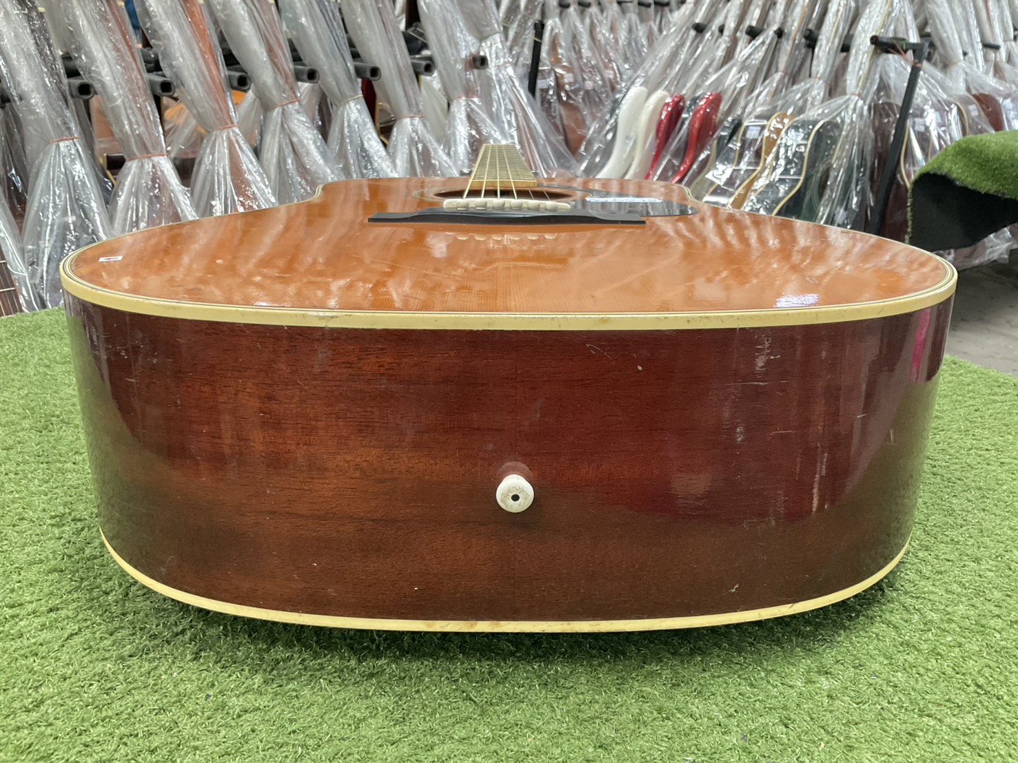 กีต้าร์โปร่ง YAMAHA : FG-200D