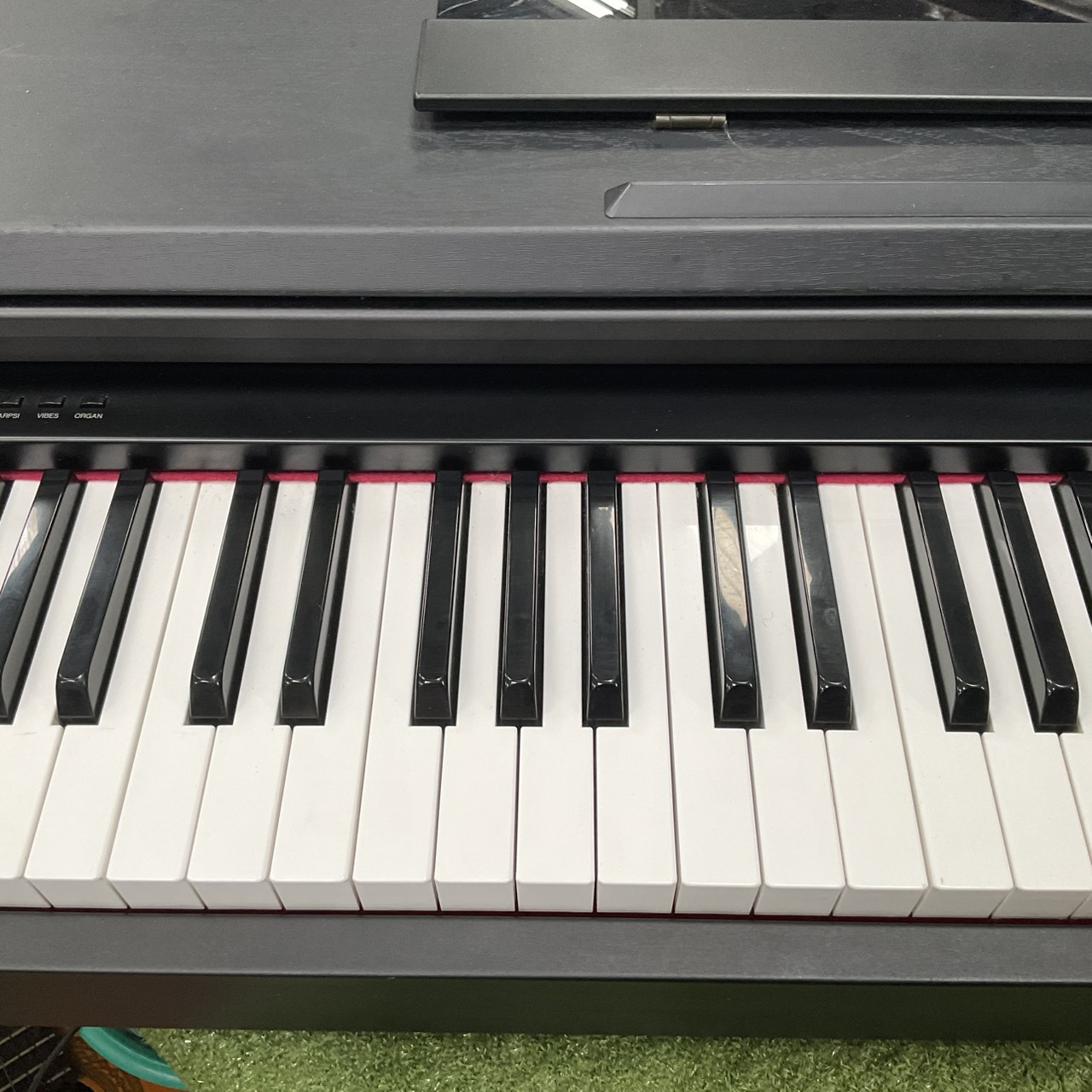 เปียโน KORG : C-16