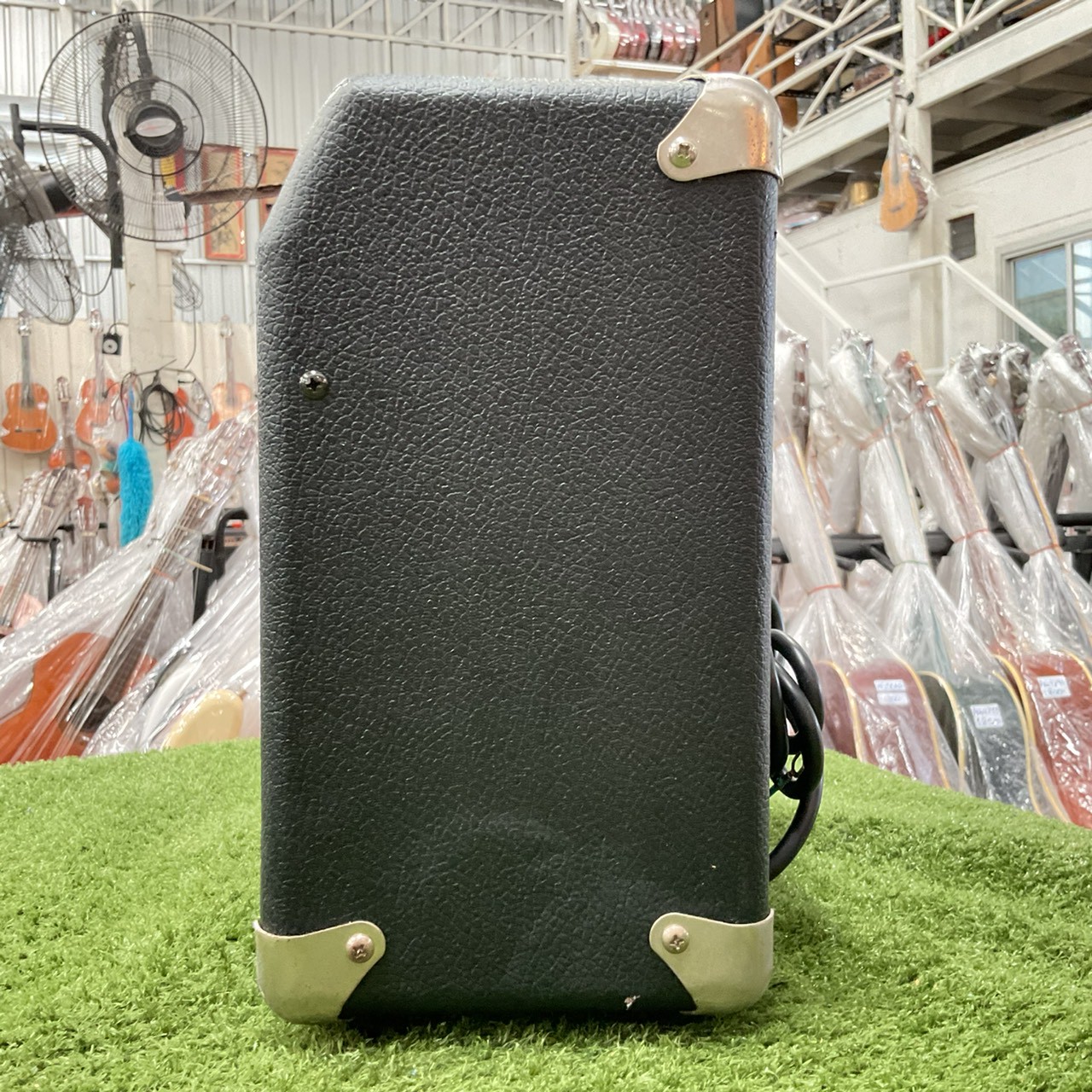 แอมป์กีต้าร์ FENDER : FRONTMAN 10G