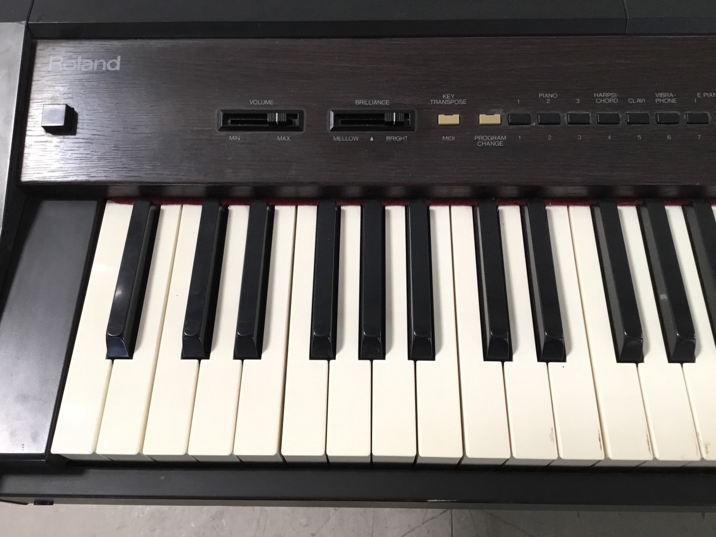 เปียโน Roland : HP3000S