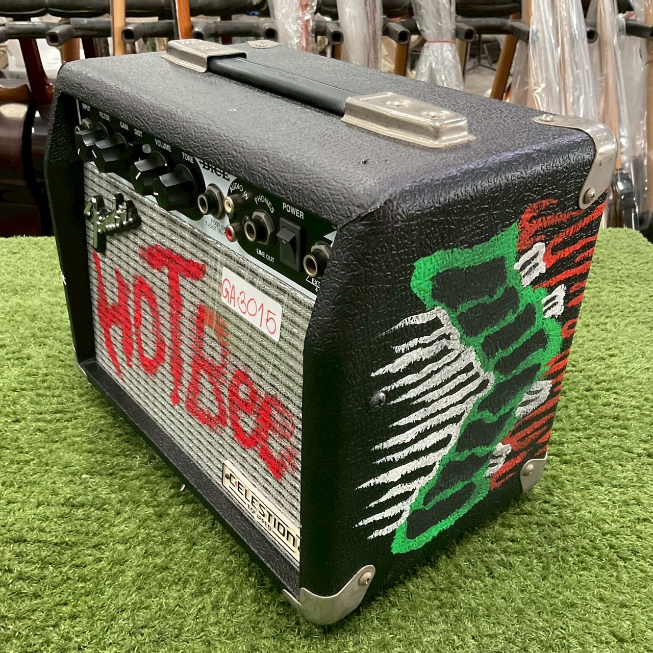 แอมป์กีต้าร์ Fender : DiCE