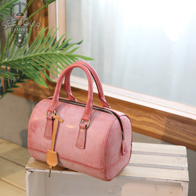 BR-6070 กระเป๋าสะพายข้าง Briddle Leather