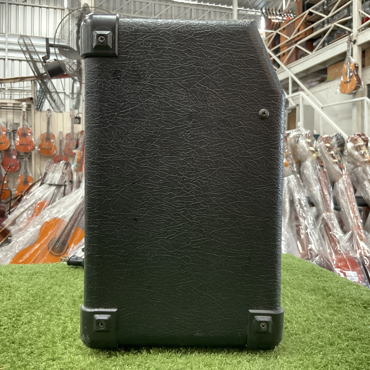 แอมป์กีต้าร์ FERNANDES : FA-15