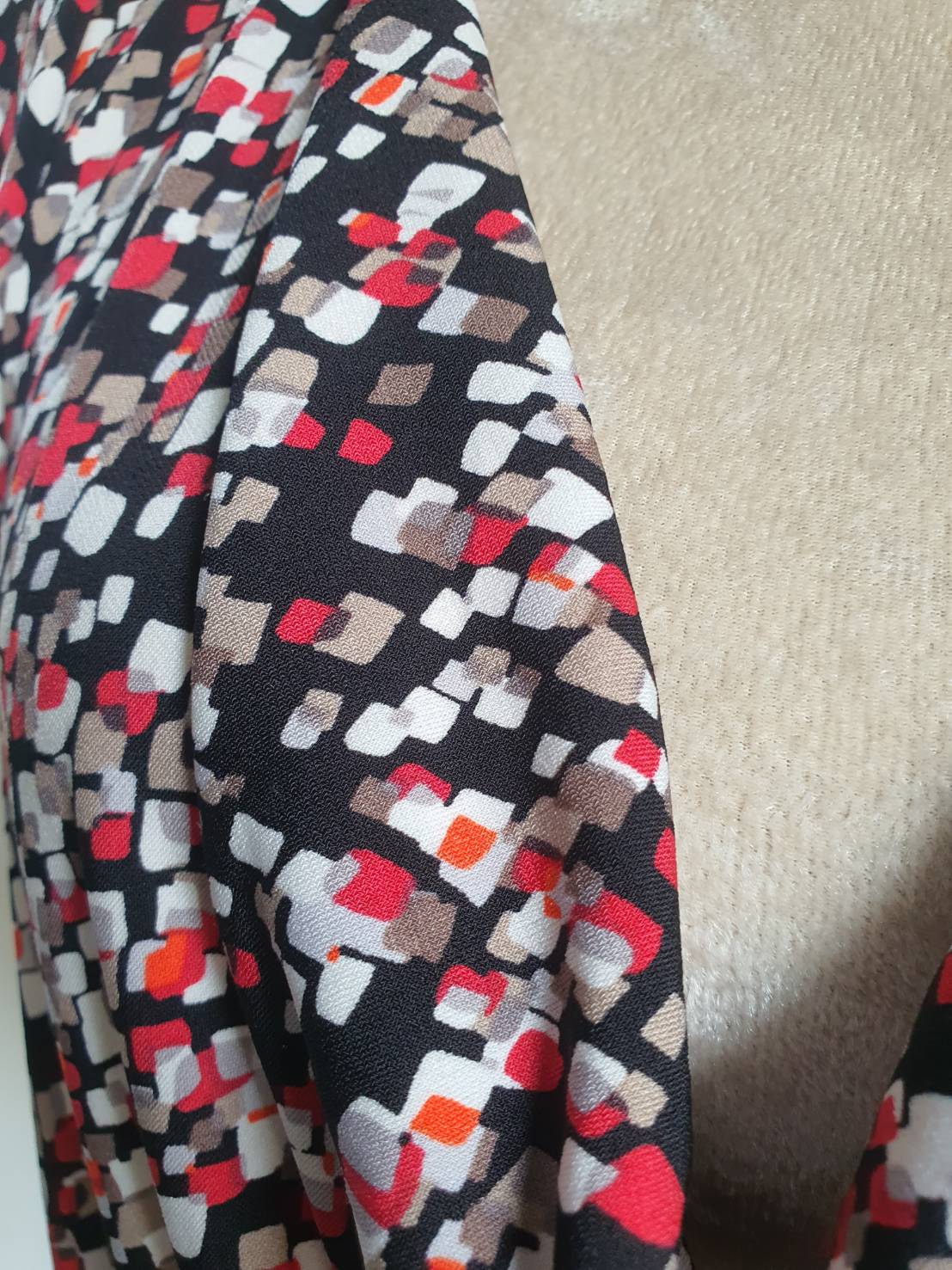 FF05236 เสื้อผ้ามือสอง ลวดลายสวย แบรนด์ liz claiborne อก 40-45 นิ้ว