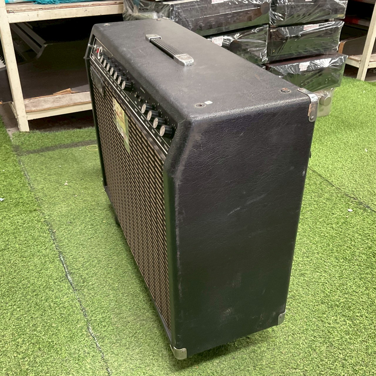 แอมป์กีต้าร์ YAMAHA : J-105 สินค้าไม่พร้อมใช้งาน (ต้องซ่อม)