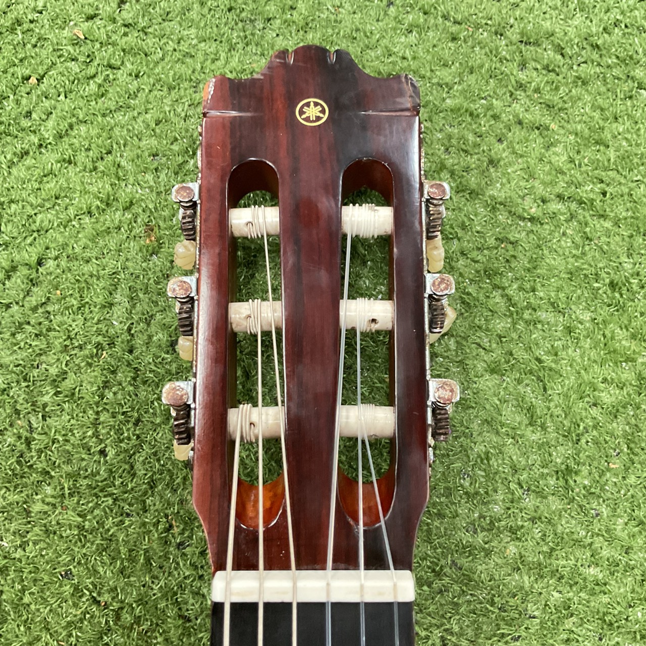 กีต้าร์คลาสสิค YAMAHA : C-180