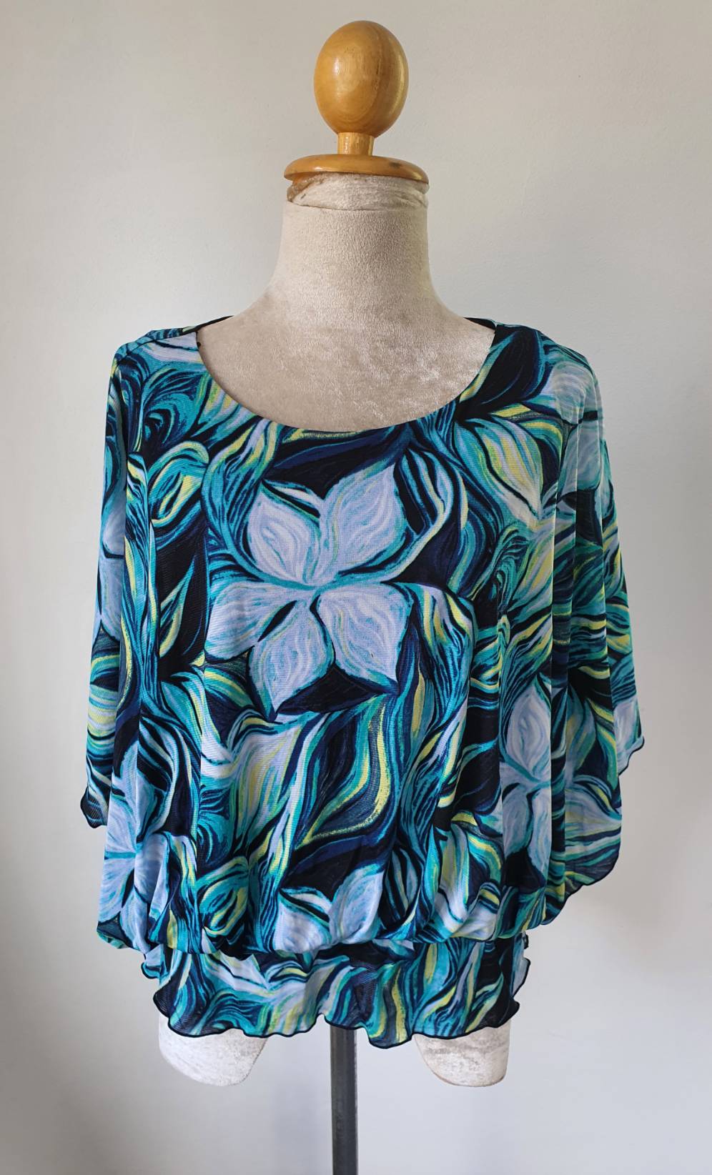 หมดค่ะั FF04362 เสื้อผ้ามือสอง สีฟ้าน้ำเงินลาย แบรนด์ Stlye&co. อก 34-40นิ้ว