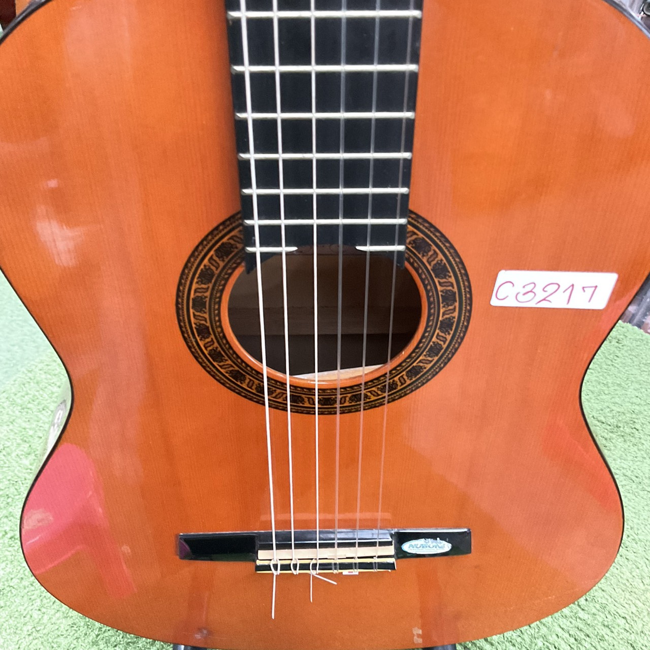 กีต้าร์คลาสสิค Valencia : CG-170