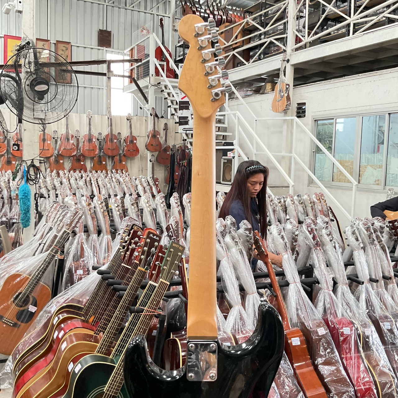 กีต้าร์ไฟฟ้า SELDER