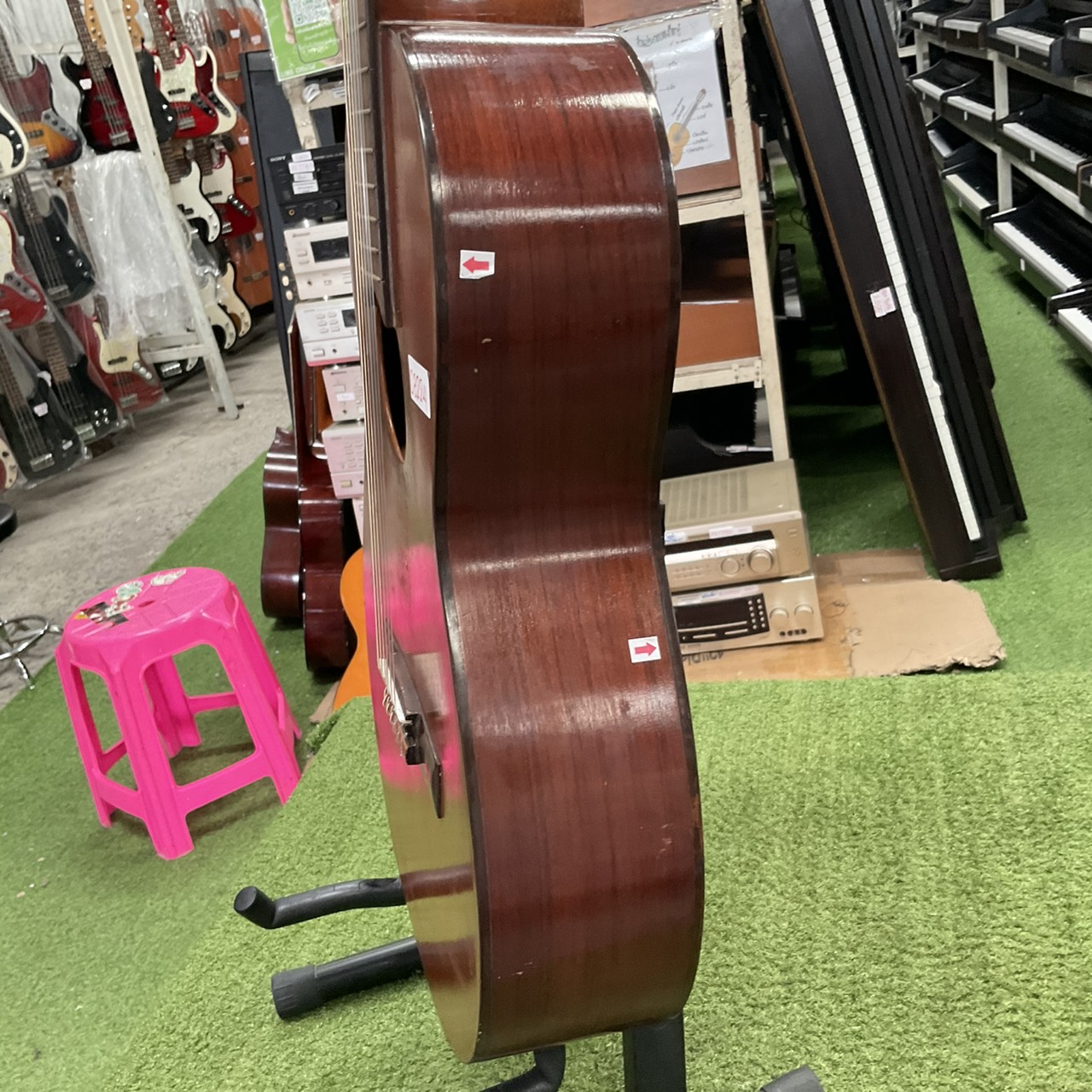 กีต้าร์คลาสสิค ZEN-ON GUT : No.70