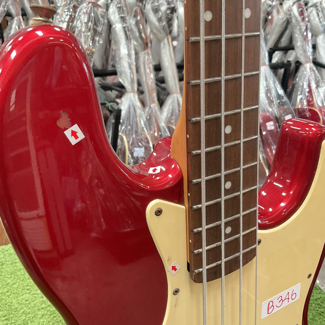 กีต้าร์เบส BUSKER'S