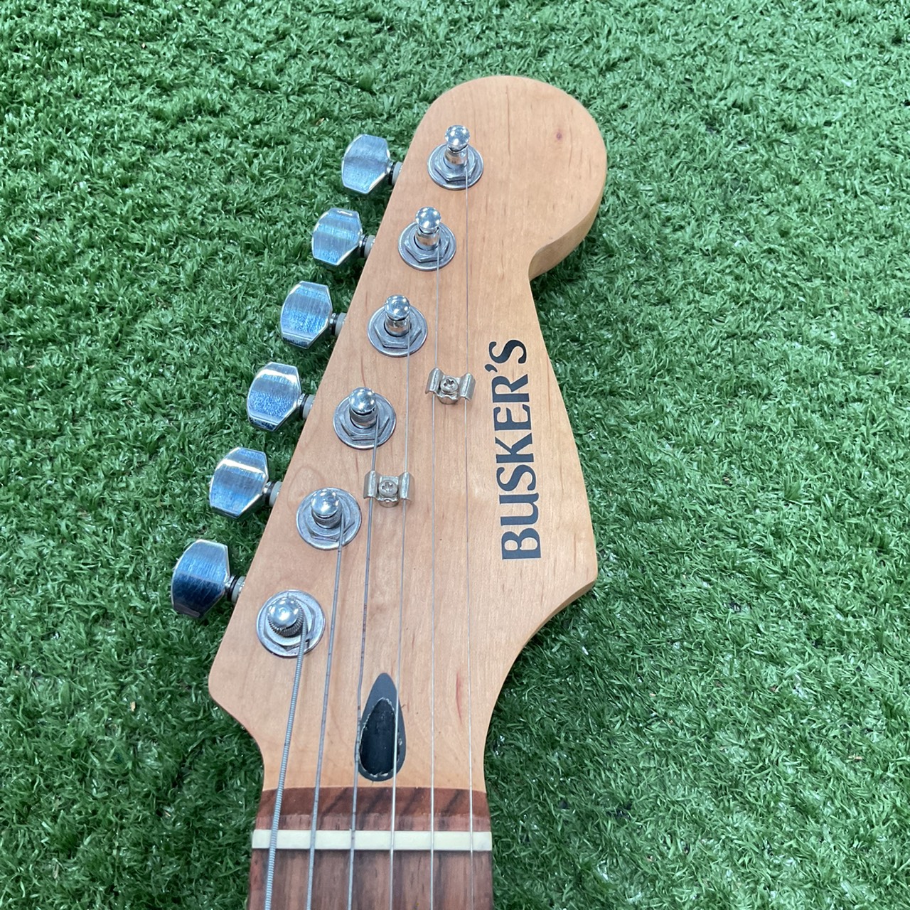 กีต้าร์ไฟฟ้า BUSKER'S