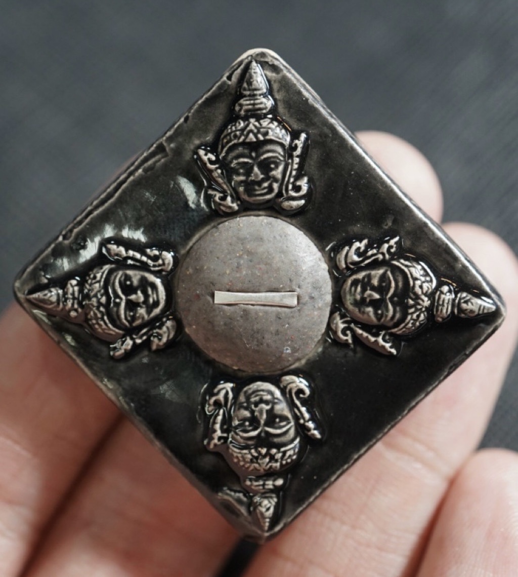 พระพรหมสุริยันจันทรา (สีดำ) Phra Phrom Suriyan Chandra. (Black color) SKU-03039