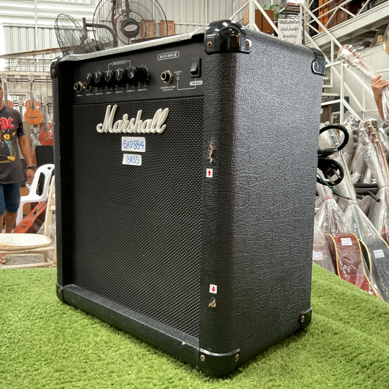 แอมป์เบส Marshall : B25MK.II