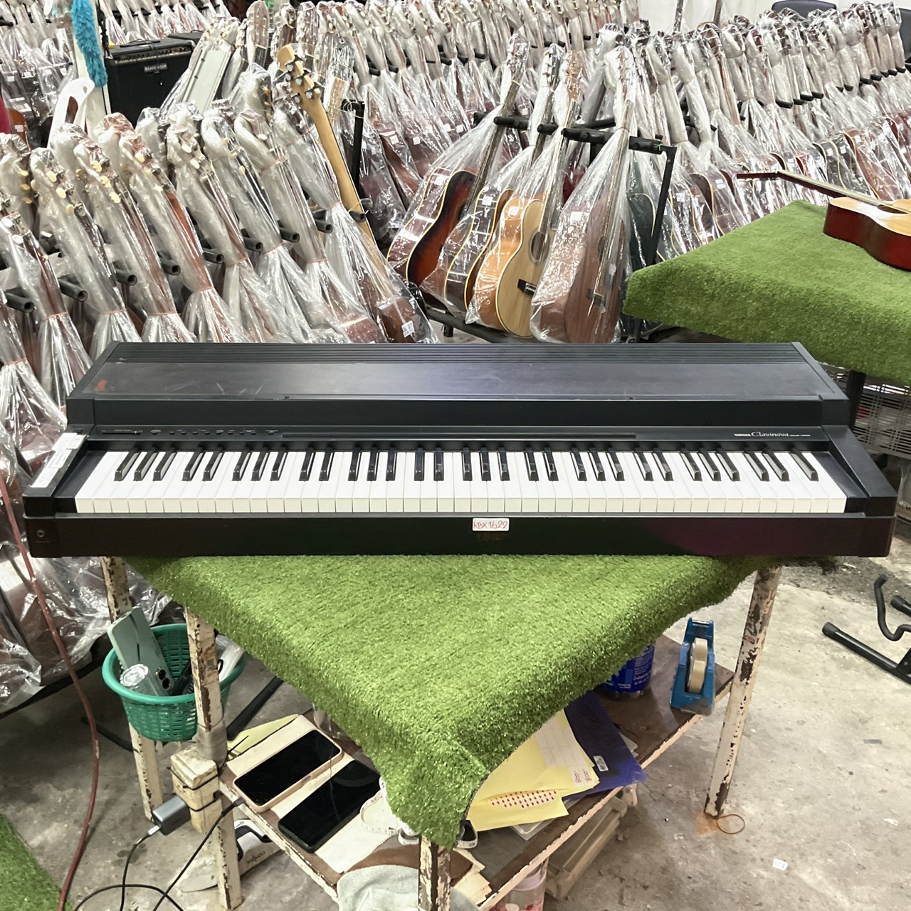 เปียโน YAMAHA : CLP-100 สินค้าไม่พร้อมใช้งาน (ต้องซ่อม)