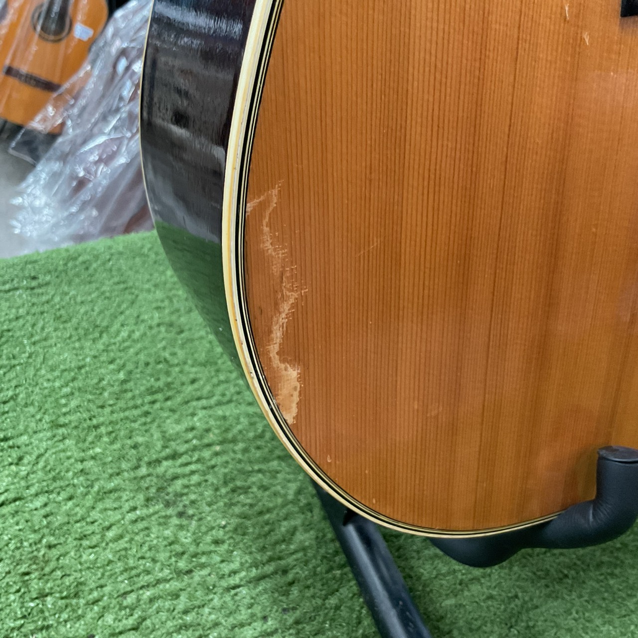 กีต้าร์โปร่ง Yamaki