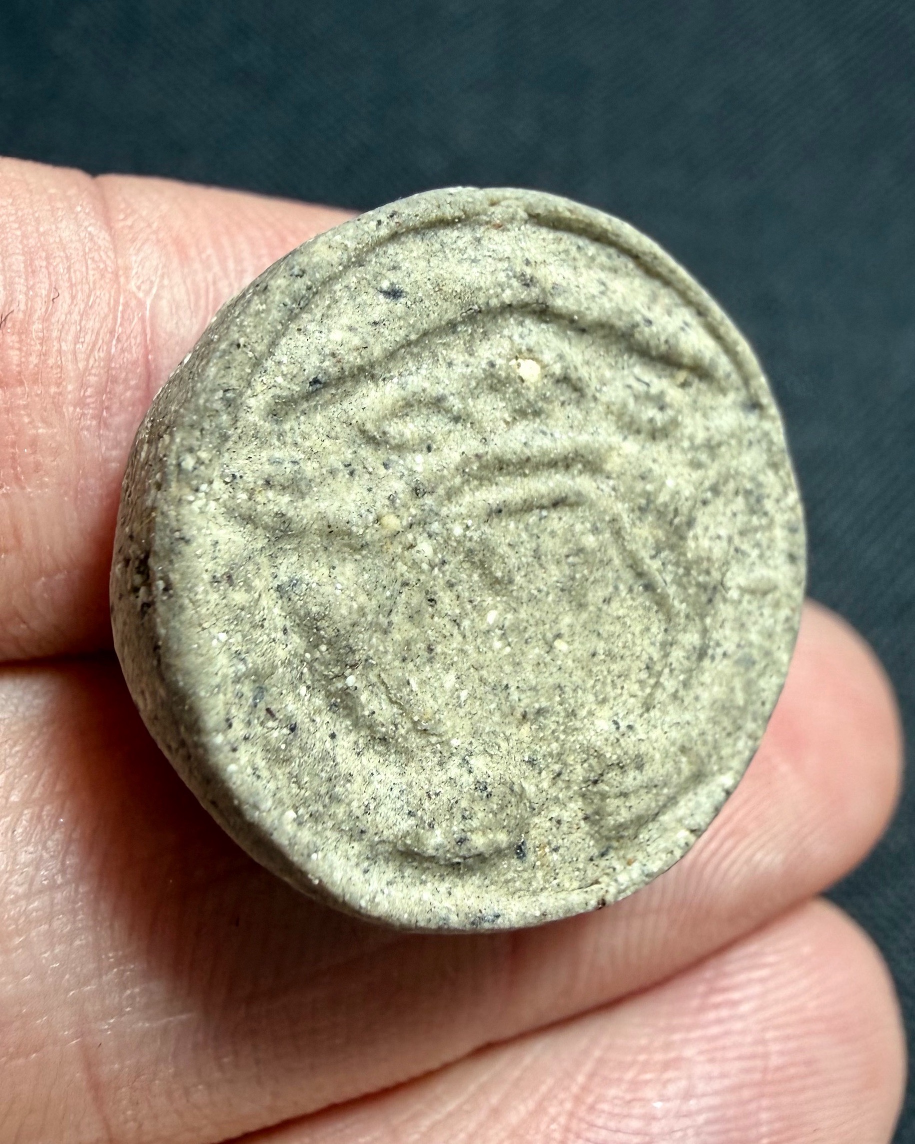 หนุมานอมพลับพลา (เนื้อผงพิเศษ) Hanuman Swollowing Pavilion. (mystic powder material) SKU-04061