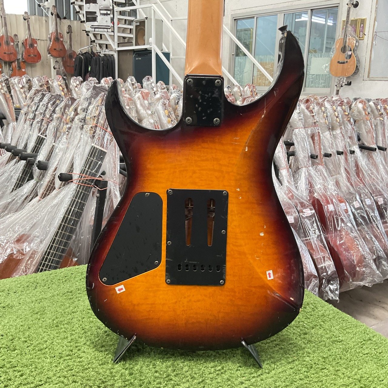 กีต้าร์ไฟฟ้า FERNANDES