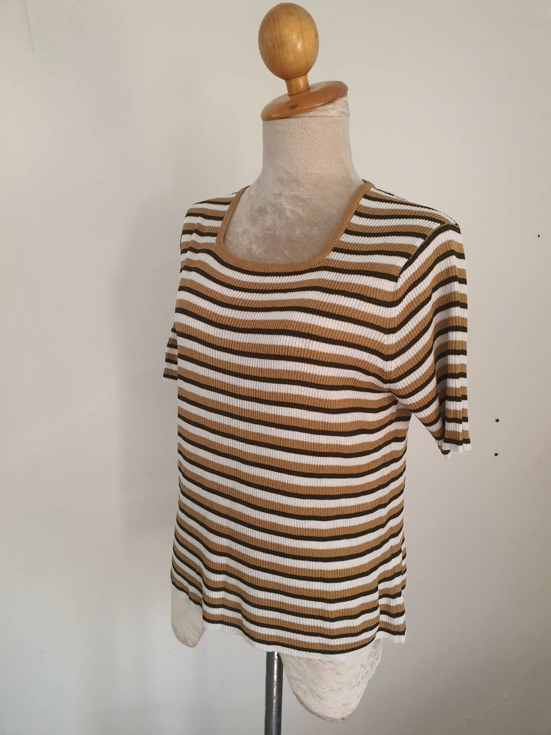 FF05895 เสื้อผ้านิตติ้ง มือสอง ลายทาง อก 34-42 นิ้ว