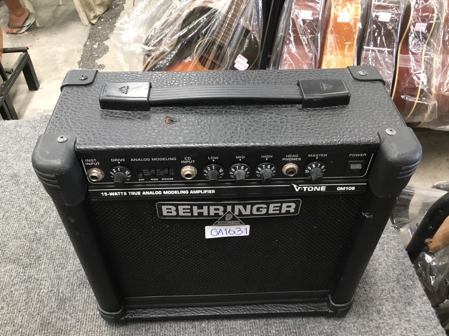 แอมป์กีต้าร์ BEHRINGER : V-TONE GM108